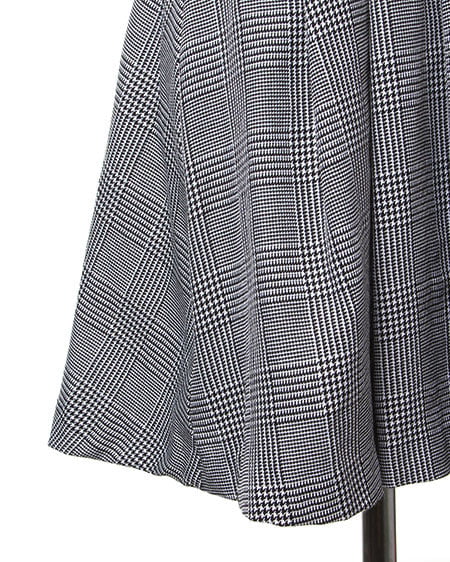 INGNI（イング） V／Nグレンチェック／ジャンスカ ｵﾌﾎﾜｲﾄ/ｸﾛ