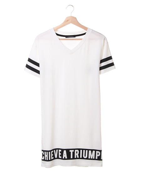 Vネックプリント／Tシャツ