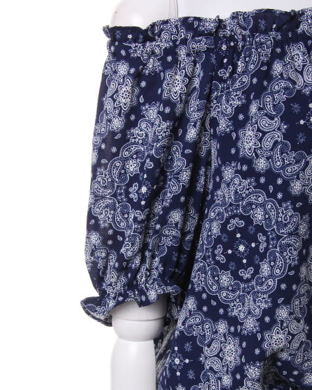 INGNI（イング） バンダナ柄オフショル／TOPS／A ｺﾝ/ｵﾌﾎﾜｲﾄ