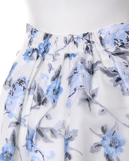 極美品♡ レオナール カンカン フレア スカート ひざ下丈 花柄 タック M 極美品【レオナール】ひざ丈スカート M フレア カンカン素材