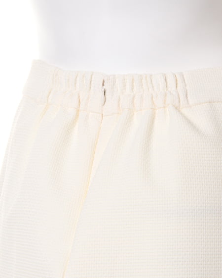 INGNI（イング） 前釦変わり台形／スカート ｵﾌﾎﾜｲﾄ