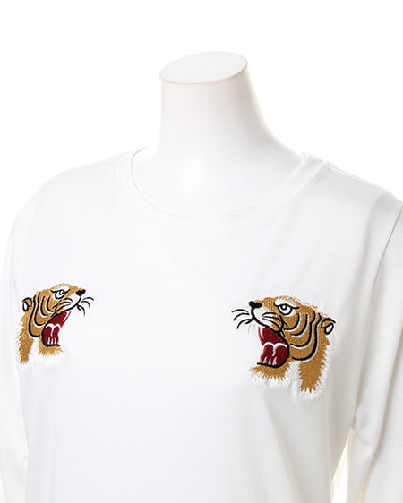 INGNI(イング) スカジャン風刺繍ロングTシャツ オフホワイト