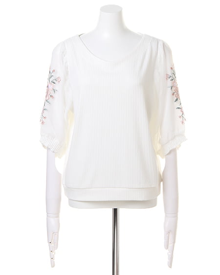 INGNI(イング) 袖チュール刺繍/TOPS オフホワイト