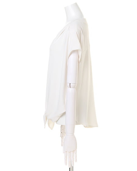 INGNI（イング） 裾リボントロミVネック／シャツ ｵﾌﾎﾜｲﾄ