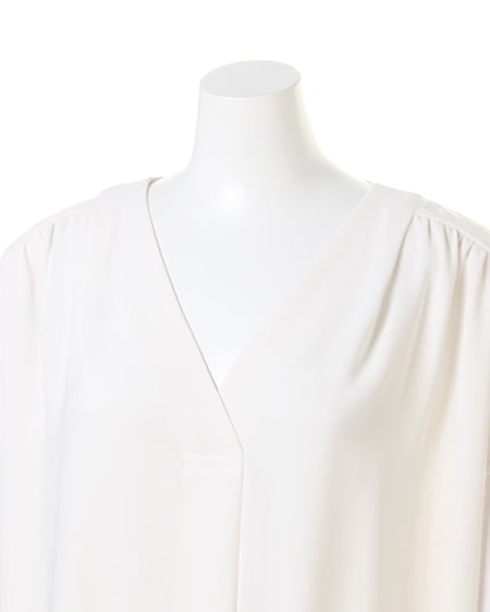 INGNI（イング） 裾リボントロミVネック／シャツ ｵﾌﾎﾜｲﾄ