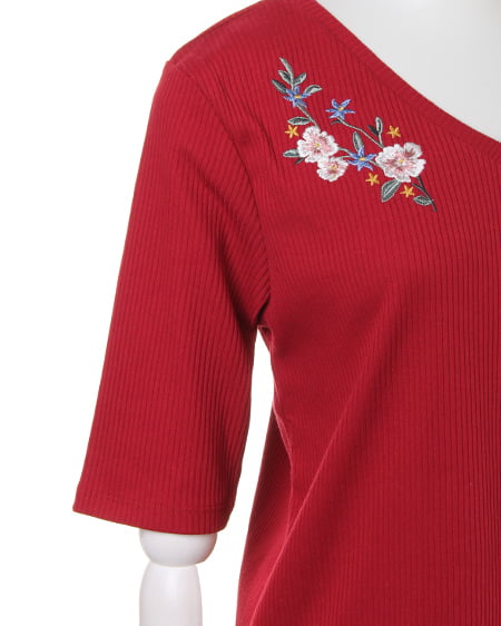 INGNI（イング） リブ胸刺しゅう5分袖／TOPS ﾎﾞﾙﾄﾞｰ