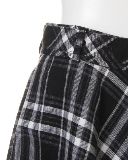 INGNI（イング） チェック柄ベルト付フレア／スカート ｸﾛ