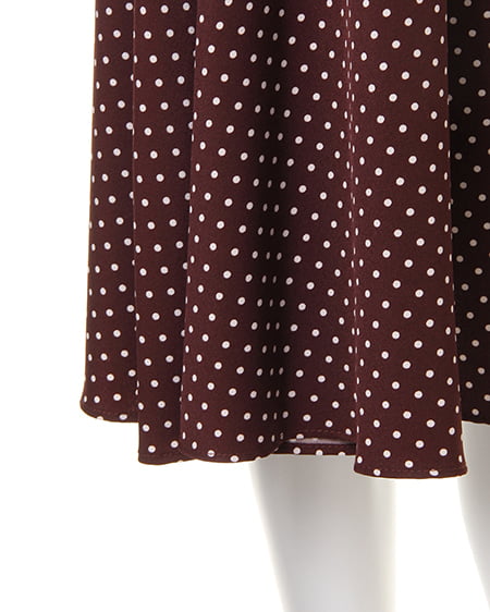 INGNI（イング） サッシュ付ドット柄シャーリングミディ／スカート ﾌﾞﾗｳﾝ/ｵﾌﾎﾜｲﾄ