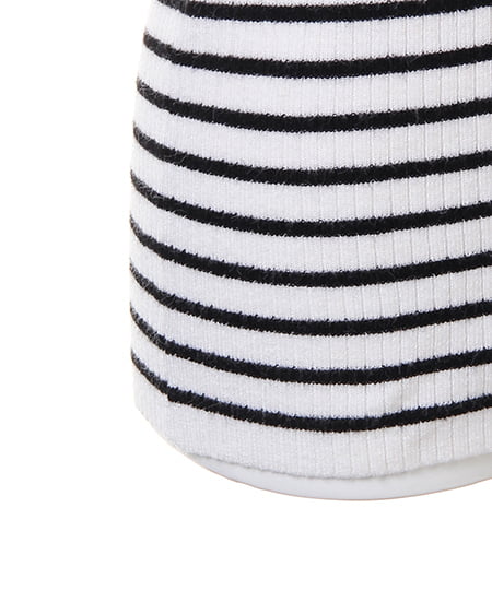 INGNI（イング） 総針リブFクロスVネックニット ﾎﾞｰﾀﾞｰ