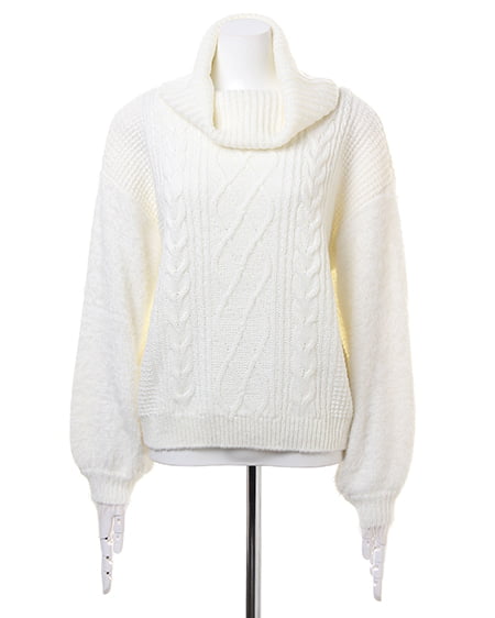 INGNI（イング） ケーブル袖ファーオフタートルニット ｵﾌﾎﾜｲﾄ