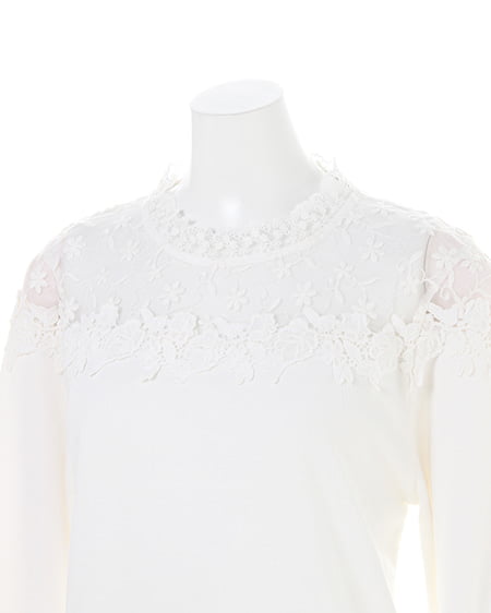 INGNI（イング） サカリバヨークレースハイネック／8分袖トップス ｵﾌﾎﾜｲﾄ