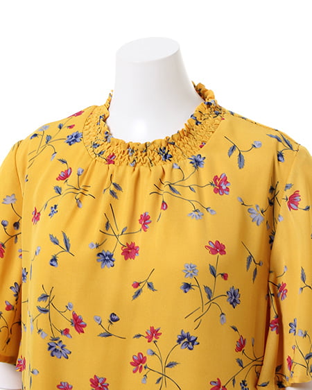 INGNI（イング） 花柄フレア袖／ハイネックトップス ｲｴﾛｰ