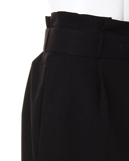 INGNI（イング） 共ベルト付ナロースカート ｸﾛ