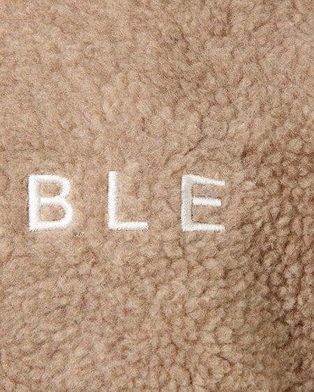 INGNI（イング） ボアプルオーバー ﾍﾞｰｼﾞｭ