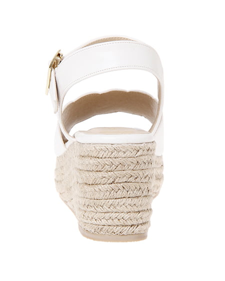 INGNI（イング） スカラップサンダル ｵﾌﾎﾜｲﾄ