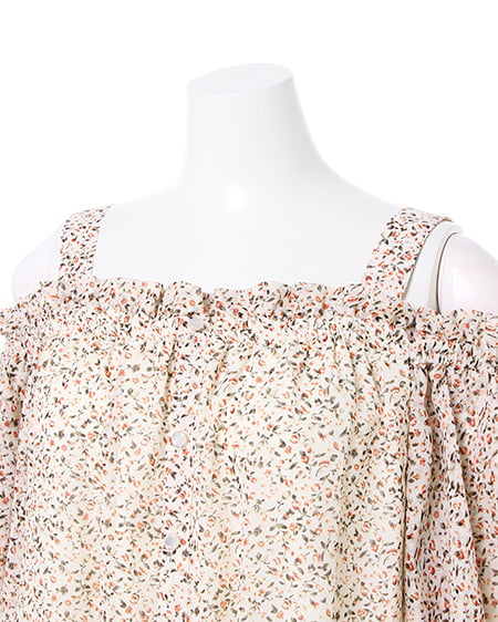 INGNI（イング） 小花柄オフショル／トップス ｵﾌﾎﾜｲﾄ