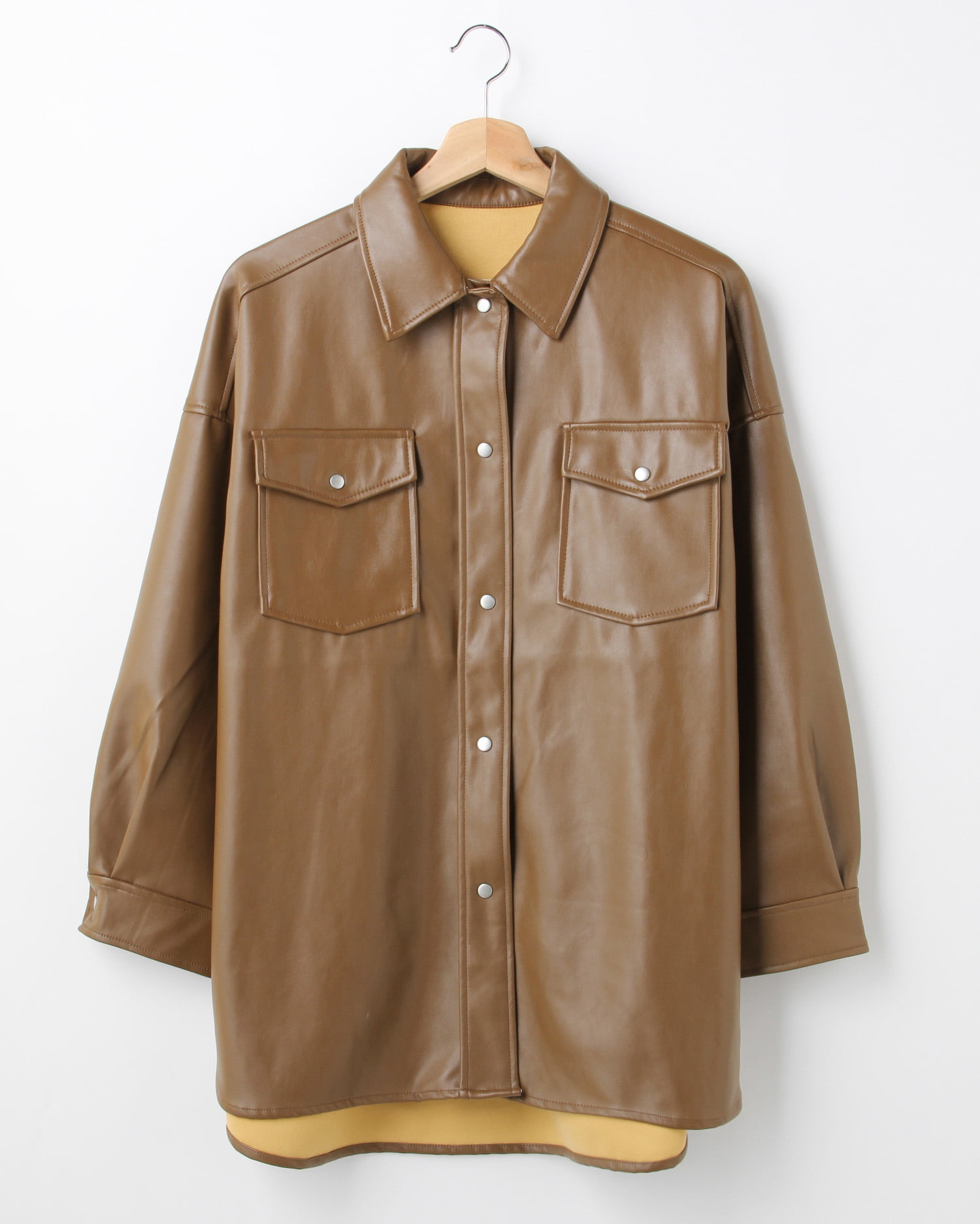 ENOF レザーシャツ ENOF（イナフ）の「fake leather shirt（シャツ/ブラウス）」 - WEAR