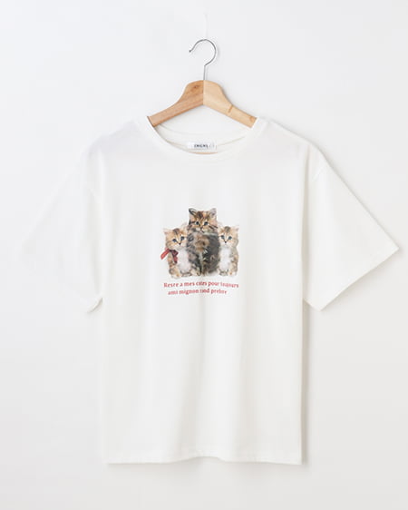 ねこプリントTシャツ