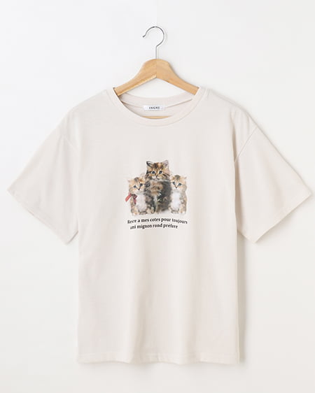 ねこプリントTシャツ