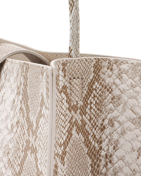 INGNI(イング) バックルベルトスクエアショルダーBAG パイソン