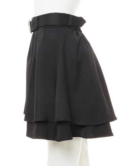 INGNI(イング) パール装飾バックル共ベルト付2段タックギャザーフレアスカート クロ