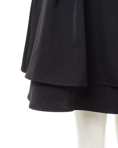 INGNI(イング) パール装飾バックル共ベルト付2段タックギャザーフレアスカート クロ