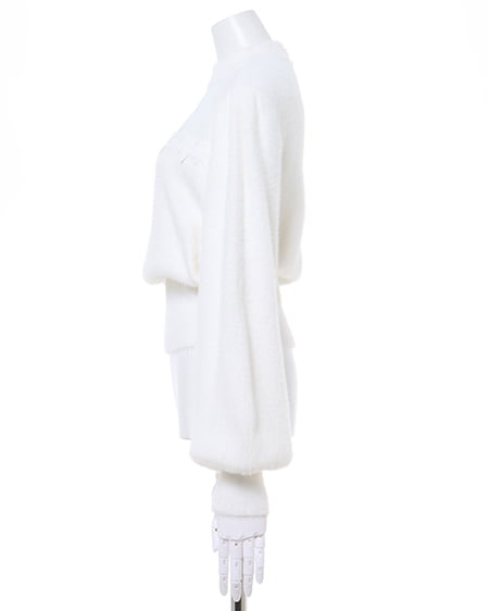 INGNI（イング） フェザーヤーンデコルテシアーニット ｵﾌﾎﾜｲﾄ