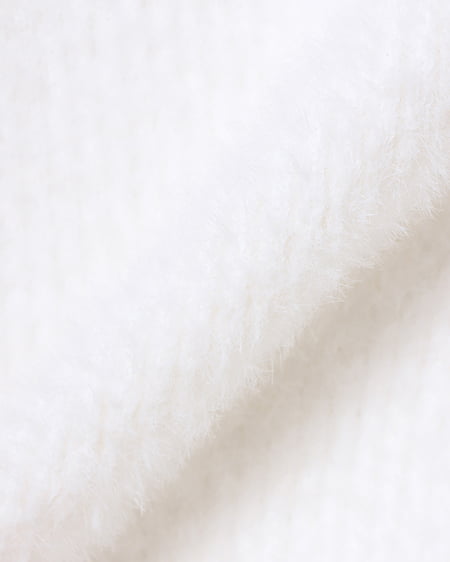 INGNI（イング） フェザーヤーンデコルテシアーニット ｵﾌﾎﾜｲﾄ