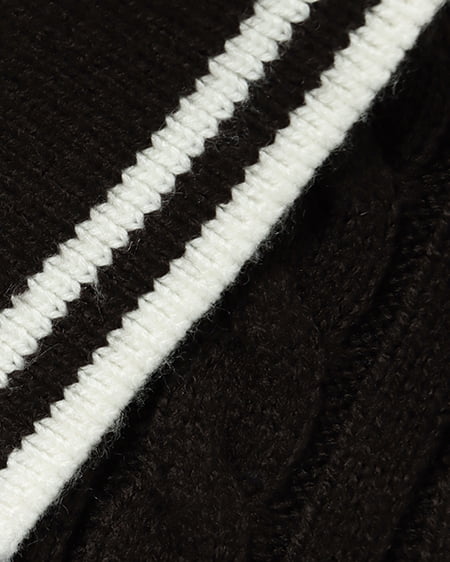 INGNI(イング) 襟ラインケーブルポロニット クロ/オフホワイト