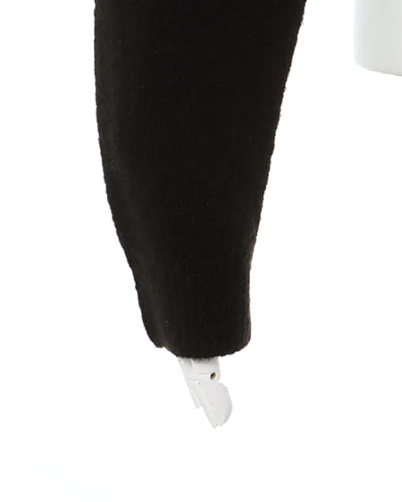 INGNI(イング) ショート丈もちもちハートロゴニット クロ/オフホワイト