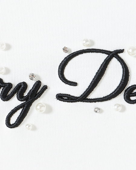 INGNI(イング) ふくれ刺しゅう装飾ロゴTシャツ オフホワイト/クロ