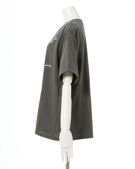 INGNI（イング） ロゴ飛ばしTシャツ ﾁｬｺｰﾙｸﾞﾚｰ