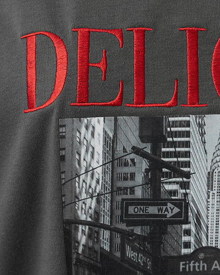 INGNI（イング） 転写フォトTシャツ ﾁｬｺｰﾙｸﾞﾚｰ/ｱｶ