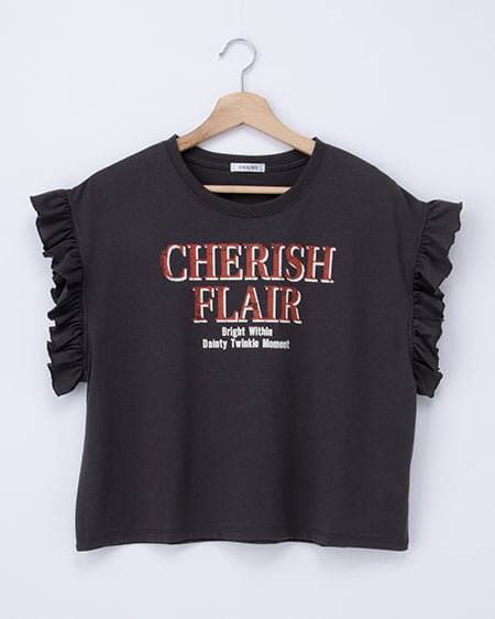 袖フリルロゴTシャツ