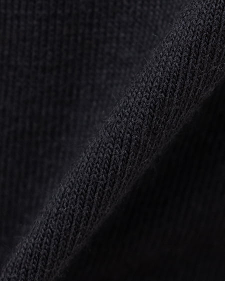 INGNI（イング） サイドギャザーラインストーン飛ばしプレート付Tシャツ ｸﾛ