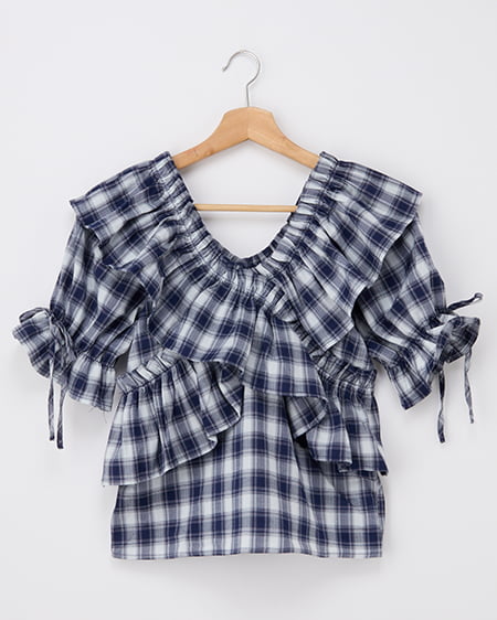 【期間限定価格】クロスフリルオフショルブラウス