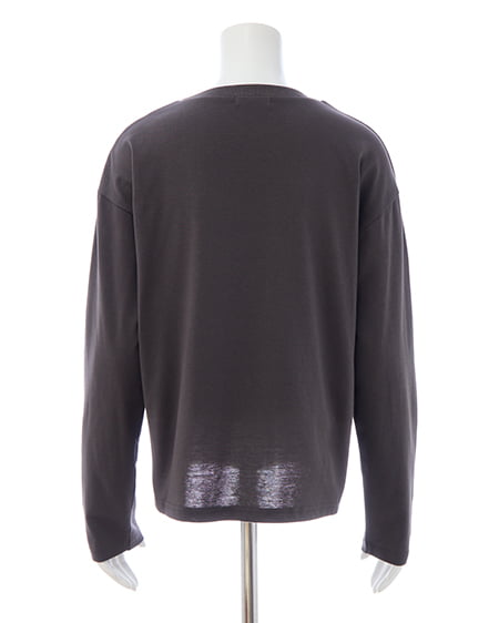 INGNI（イング） ニュースペーパープリントロングTシャツ ﾁｬｺｰﾙｸﾞﾚｰ