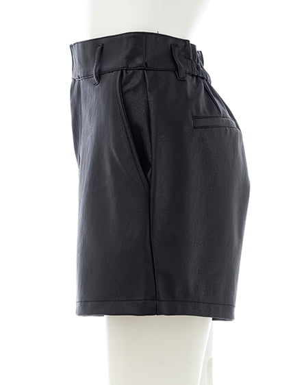 INGNI（イング） フェイクレザーショートパンツ ｸﾛ