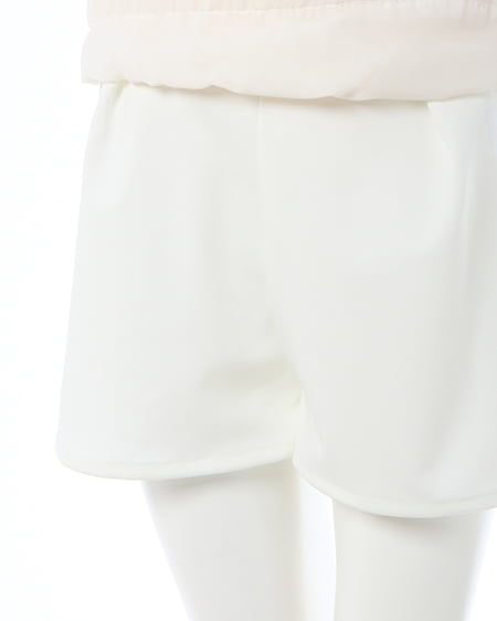 INGNI(イング) シアーフリルミニスカパン オフホワイト