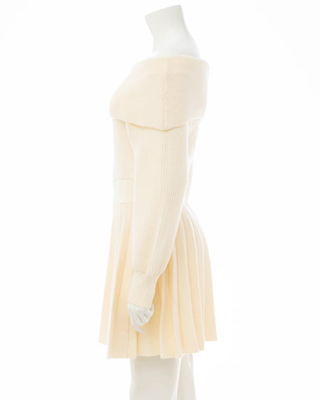 INGNI（イング） オフショルニットワンピース ｱｲﾎﾞﾘｰ