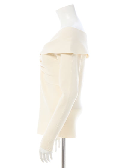 INGNI（イング） フロントツイストオフショルニット ｵﾌﾎﾜｲﾄ