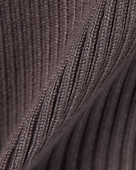 INGNI（イング） フロントツイストオフショルニット ﾁｬｺｰﾙｸﾞﾚｰ