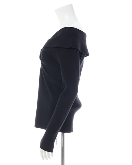 INGNI（イング） フロントツイストオフショルニット ｸﾛ