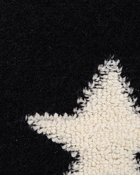 INGNI（イング） 星柄ループジャガードニット ｸﾛ/ｵﾌﾎﾜｲﾄ