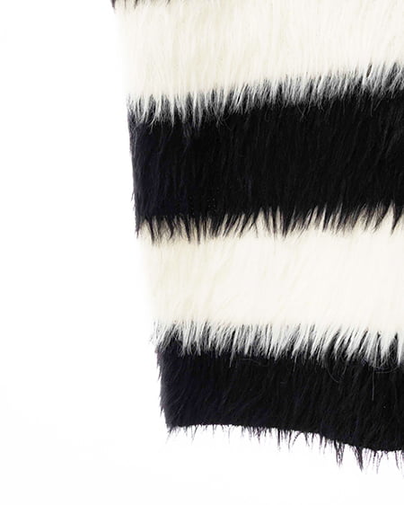 INGNI（イング） フェザーボーダーチュニックニット ｵﾌﾎﾜｲﾄ/ｸﾛ