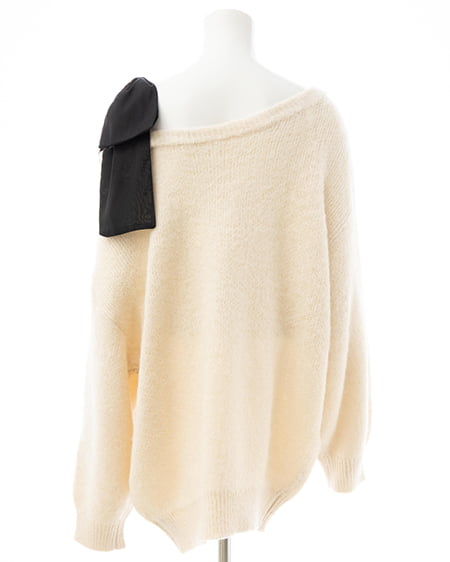 INGNI（イング） 肩リボンワンショルシャギーチュニックニット ｱｲﾎﾞﾘｰ/ｸﾛ