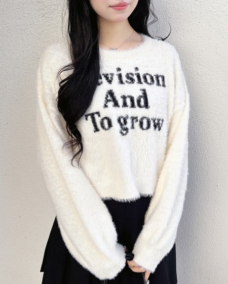 ショート丈フェザー3段ロゴニット