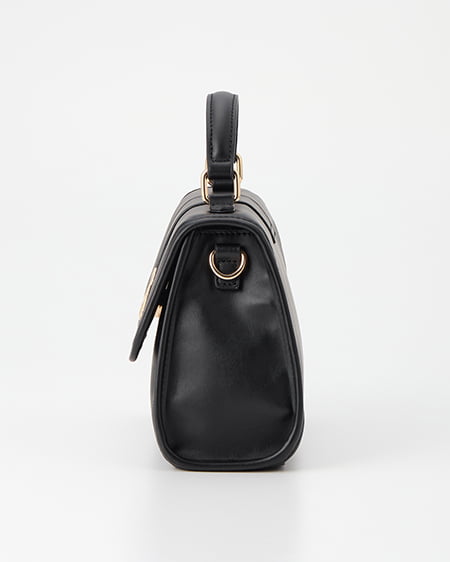 INGNI（イング） エンブレム付ショルダーバッグ ｸﾛ