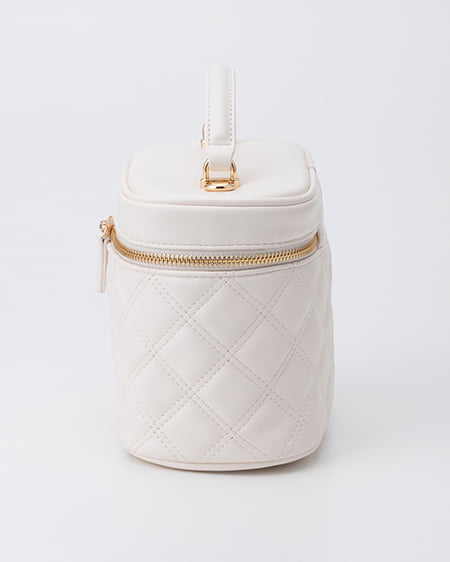 INGNI（イング） キルティングバニティショルダーバッグ ｵﾌﾎﾜｲﾄ