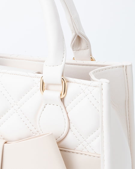 INGNI（イング） リボン付キルティングスクエアバッグ ｵﾌﾎﾜｲﾄ